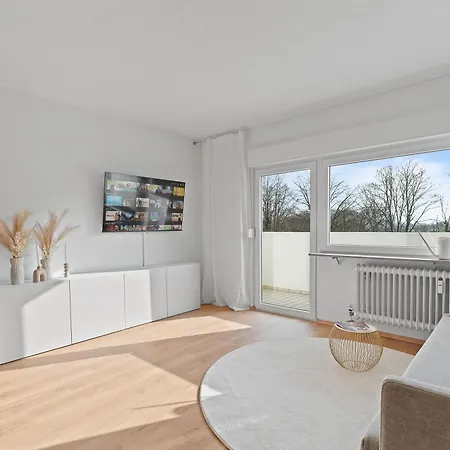 Roomfall Am Kurpark Mit Blick Ins Gruene-parkplatz-waschmaschine-kueche-wifi Apartment