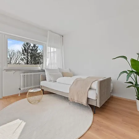 Roomfall Am Kurpark Mit Blick Ins Gruene-parkplatz-waschmaschine-kueche-wifi Bad Rappenau